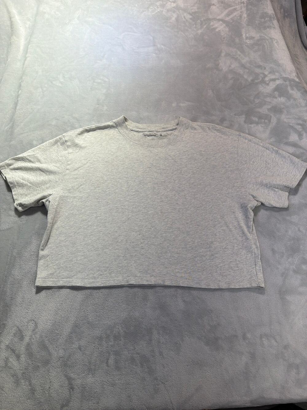 Abercrombie Soft A&F Essentials Cropped Tee Heather Gray Boxy Crop Shirt Women M